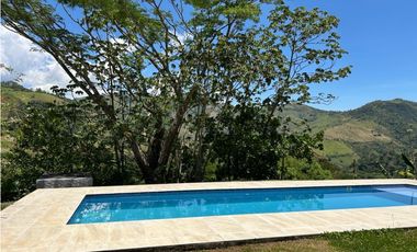 VENTA DE FINCA EN CIUDAD BOLIVAR SUROESTE DE ANTIOQUIA