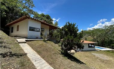 VENTA DE FINCA EN CIUDAD BOLIVAR SUROESTE DE ANTIOQUIA