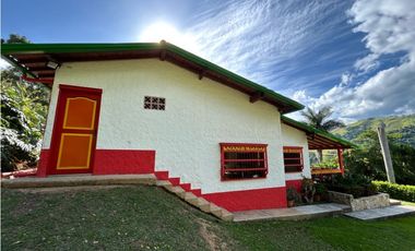 VENTA DE FINCA EN CIUDAD BOLIVAR SUROESTE DE ANTIOQUIA