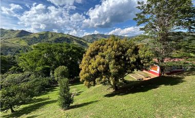 VENTA DE FINCA EN CIUDAD BOLIVAR SUROESTE DE ANTIOQUIA