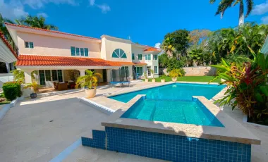 Casa en Venta en Residencial Villa Magna, Benito Juárez, Quintana Roo