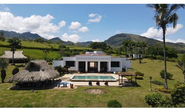 VENTA DE FINCA EN TARSO SUROESTE ANTIOQUEÑO