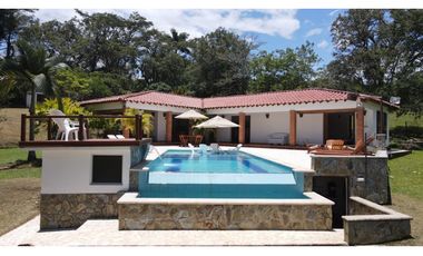 VENTA DE FINCA EN VENECIA SUROESTE ANTIOQUEÑO