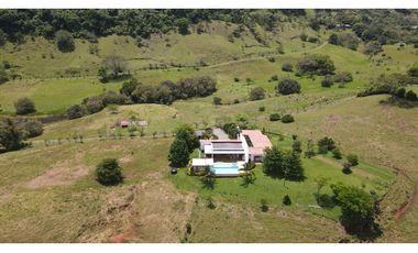 VENTA DE FINCA EN TARSO SUROESTE ANTIOQUEÑO