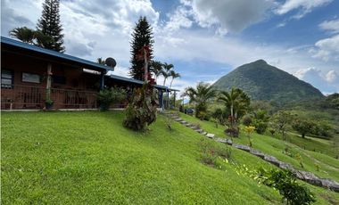 VENTA DE FINCA EN VENECIA SUROESTE DE ANTIOQUIA