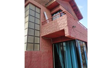 DESIERTO PROPIEDADES VENDE CASA DE 2 PISOS – VILLA SAN ANDRÉS