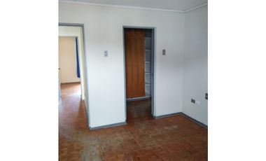 DESIERTO PROPIEDADES VENDE CASA DE 2 PISOS – VILLA SAN ANDRÉS