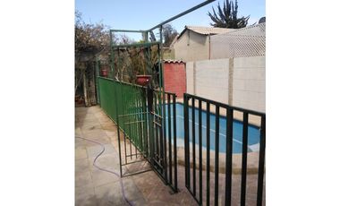 DESIERTO PROPIEDADES VENDE CASA DE 2 PISOS – VILLA SAN ANDRÉS