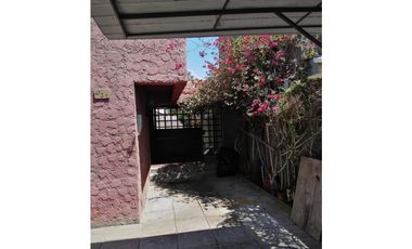 DESIERTO PROPIEDADES VENDE CASA DE 2 PISOS – VILLA SAN ANDRÉS