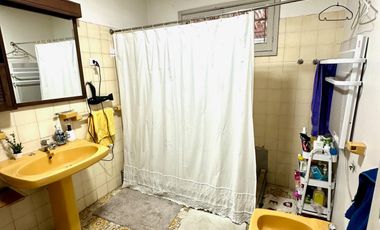 VENTA CASA ANTIGUA PARA REMODELAR MOZART SAN JOAQUIN