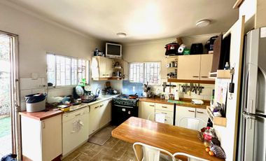 VENTA CASA ANTIGUA PARA REMODELAR MOZART SAN JOAQUIN