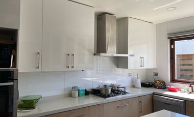 REQUINOA HERMOSA CASA EN CONDOMINIO LOS LIRIOS