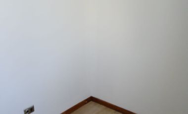 CASA 2 PISOS 3 DORMITORIOS 2 BAÑOS  ESTACIONAMIENTO PATIO