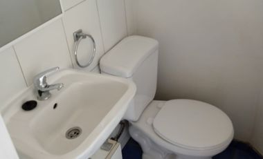 CASA 2 PISOS 3 DORMITORIOS 2 BAÑOS  ESTACIONAMIENTO PATIO