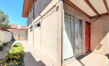 Casa 6 dorm 8 Estacionamientos Logia Patio Venta San Miguel