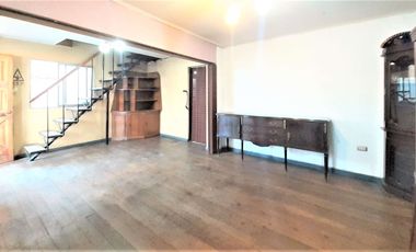 Casa Sólida logia Bodega Estacionamiento Venta San Joaquín