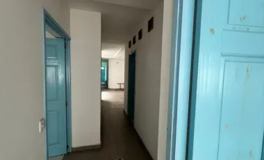 Arriendo oficinas primer piso en el parque principal de el retiro