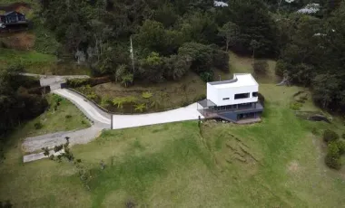 Casa finca en el saladito