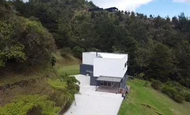 Casa finca en el saladito