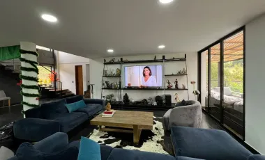 Venta de casa campestre con 435 m² en unidad cerrada