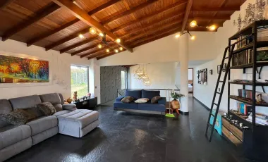 Venta de casa campestre con 435 m² en unidad cerrada