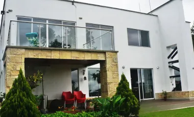 Casa campestre con 3 habitaciones en el escobero