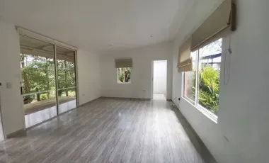 Finca en marinilla de 12.000m2 con 207m2 construidos