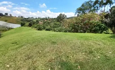 Finca en marinilla de 12.000m2 con 207m2 construidos