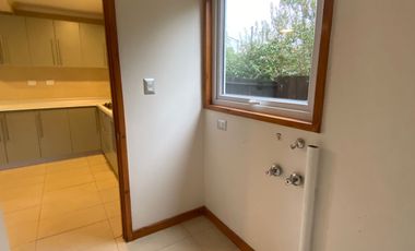 CASA EN EXCLUSIVO CONDOMINIO LOMAS DEL CARMEN