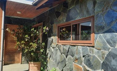 VENTA CASA 4HAB 2BA PUCÓN