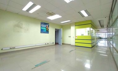 Edificio Oficinas Ascensores Equipado Arriendo Quinta Normal