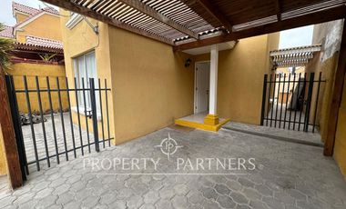 Hermosa y amplia casa en condominio sector norte.