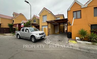 Hermosa y amplia casa en condominio sector norte.