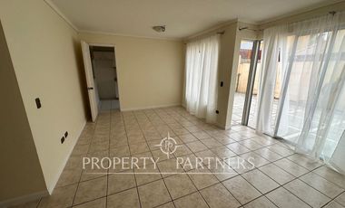 Hermosa y amplia casa en condominio sector norte.