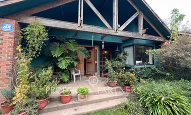 Linda casa cercana al colegio Alborada