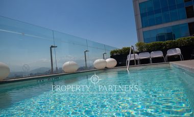 Vive el Lujo en El Golf: Exclusivo Penthouse Dúplex con Vista Panorámica