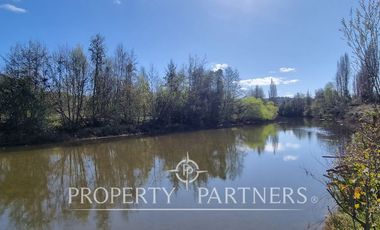 Parcela con Casa y Borde Río en Sector Arique