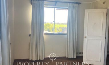 Casa en excelente ubicación.