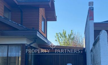 Casa en excelente ubicación.