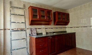 DEPARTAMENTO EN VENTA, 4to PISO 97m², 3 DORMITORIOS.3 BAÑOS- CHORRILLOS