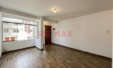 Casa Con 3 Departamentos – Excelente Oportunidad De Inversión