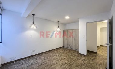 Casa Con 3 Departamentos – Excelente Oportunidad De Inversión