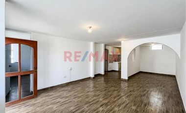 Casa Con 3 Departamentos – Excelente Oportunidad De Inversión