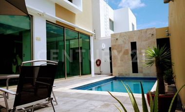 Casa en Renta en Residencial Esmeralda Norte, Colima, Col.