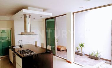 Casa en Renta en Residencial Esmeralda Norte, Colima, Col.