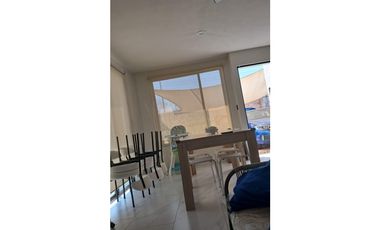 CASA SEMI NUEVA EN VENTA o RENTA EN SANTA FE  SEGURIDAD Y AMENIDADES