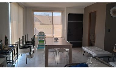 CASA SEMI NUEVA EN VENTA o RENTA EN SANTA FE  SEGURIDAD Y AMENIDADES