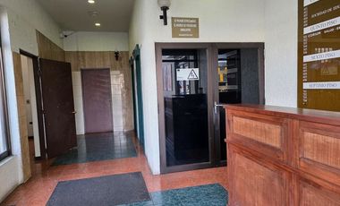 SE VENDE OFICINA DE 46 m2, MALL MIRAGE