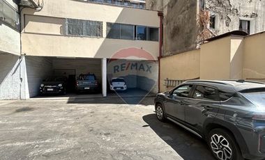 2 Estacionamientos en Mosqueto