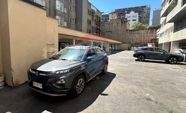 2 Estacionamientos en Mosqueto